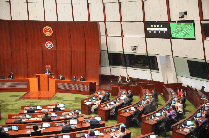 霍启刚公开个人财产，35套物业曝光